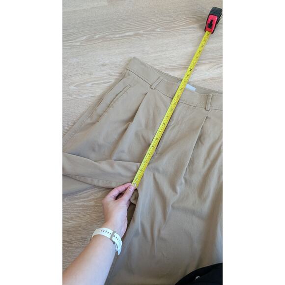 Everlane The Draper Pleated Wide Leg High Rise Pants in Buttersmooth , size 10R - Picture 5 of 9